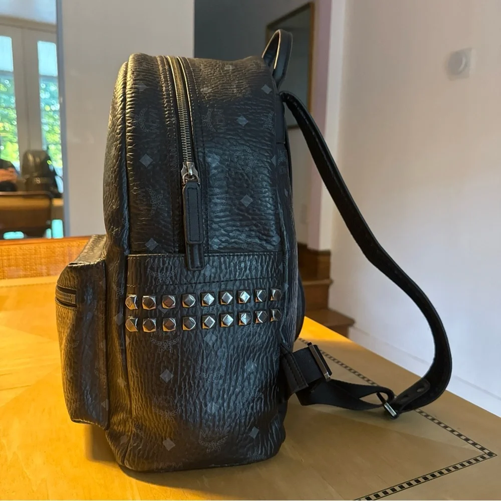 MCM Monogramed Metallic Visetos Side Studs Backpack - Picture 2 of 16